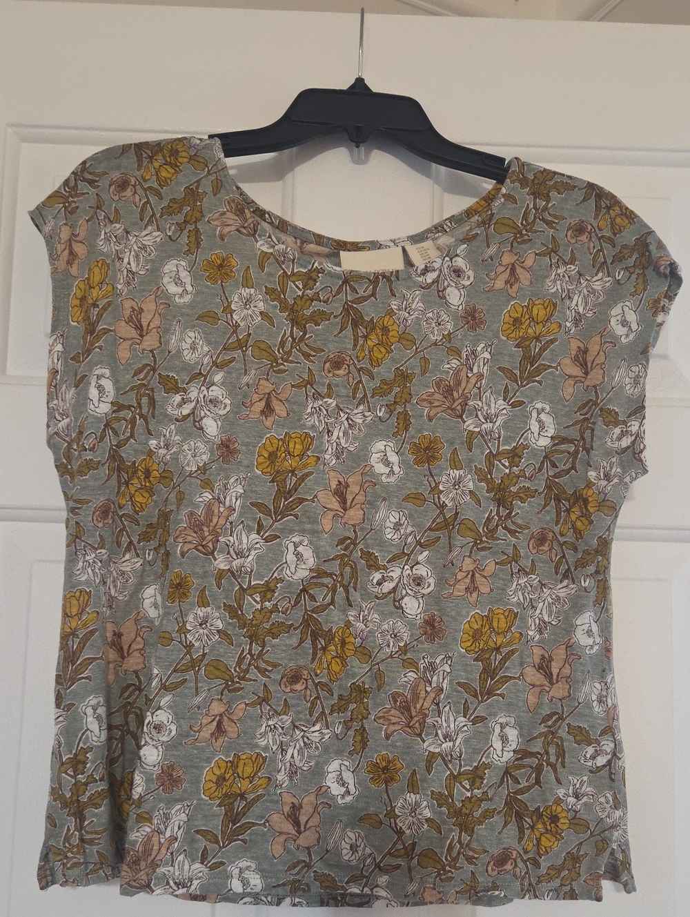 Cynthia Rowley Floral Short Sleeve Tee in Sage and Mustard